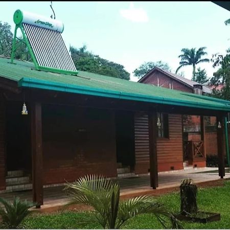 Cabanas Paseo Del Yacaratia Puerto Iguazú Esterno foto