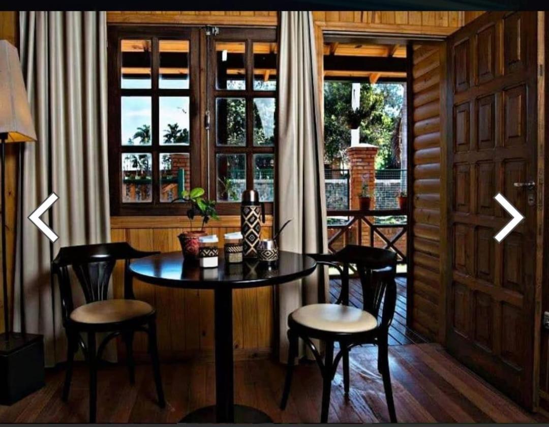 Cabanas Paseo Del Yacaratia Puerto Iguazú Esterno foto